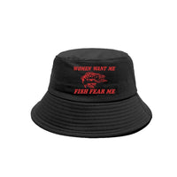 Chapeau Poisson Largemouth Bass “Women Want Me Fish Fear Me” – Noir et Rouge