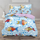  Housse de couette Poisson Multicolore et Vague, présentant des poissons colorés sur un motif ondulé bleu