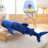 peluche requin baleine bleu